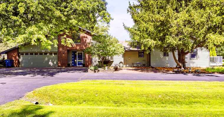 Photo of 12246 S Nagle Ave Palos Heights, IL 60463