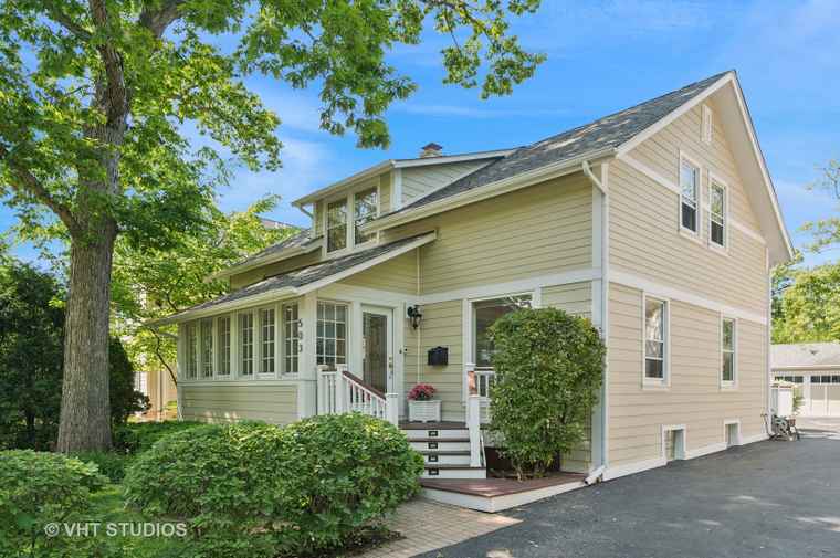 Photo of 503 Oakdale Ave Glencoe, IL 60022