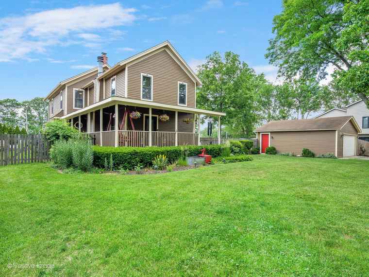 Photo of 6208 Meyer Rd Woodridge, IL 60517