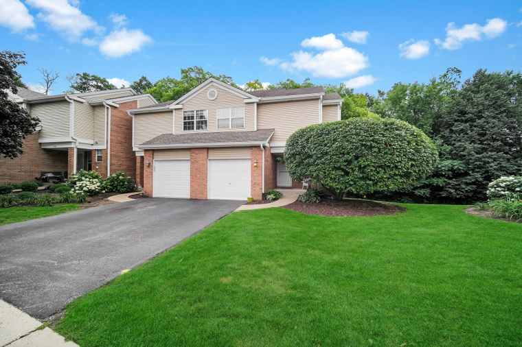 Photo of 640 Hillview Ct #640 West Chicago, IL 60185