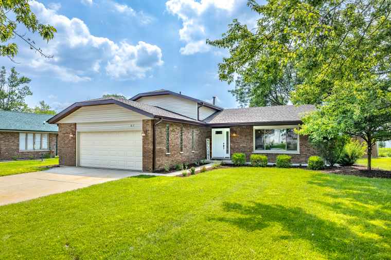 Photo of 812 Lear Ln New Lenox, IL 60451