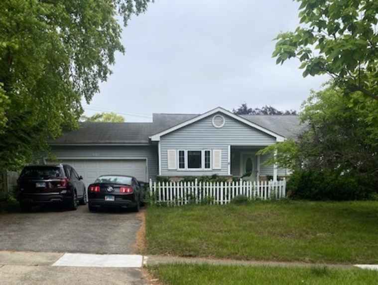 Photo of 440 W Parkview Ter Algonquin, IL 60102