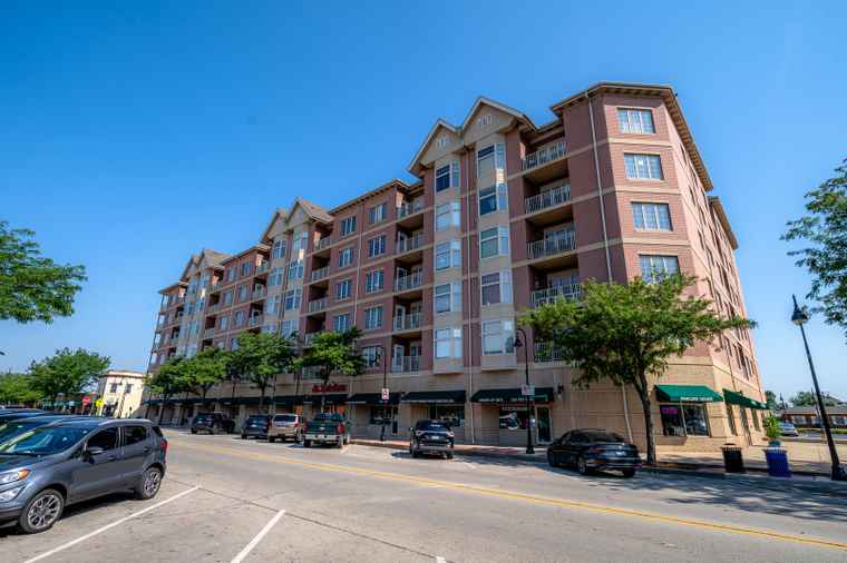 Photo of 9670 Franklin Ave #214 Franklin Park, IL 60131