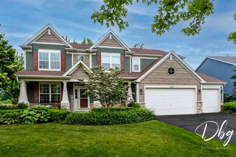 Photo of 1645 Forestview Way Antioch, IL 60002