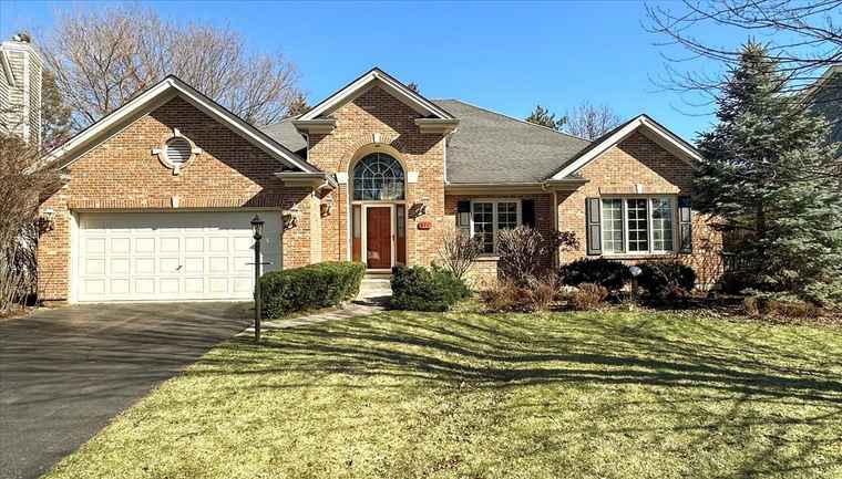 Photo of 611 Highgate Ct West Chicago, IL 60185