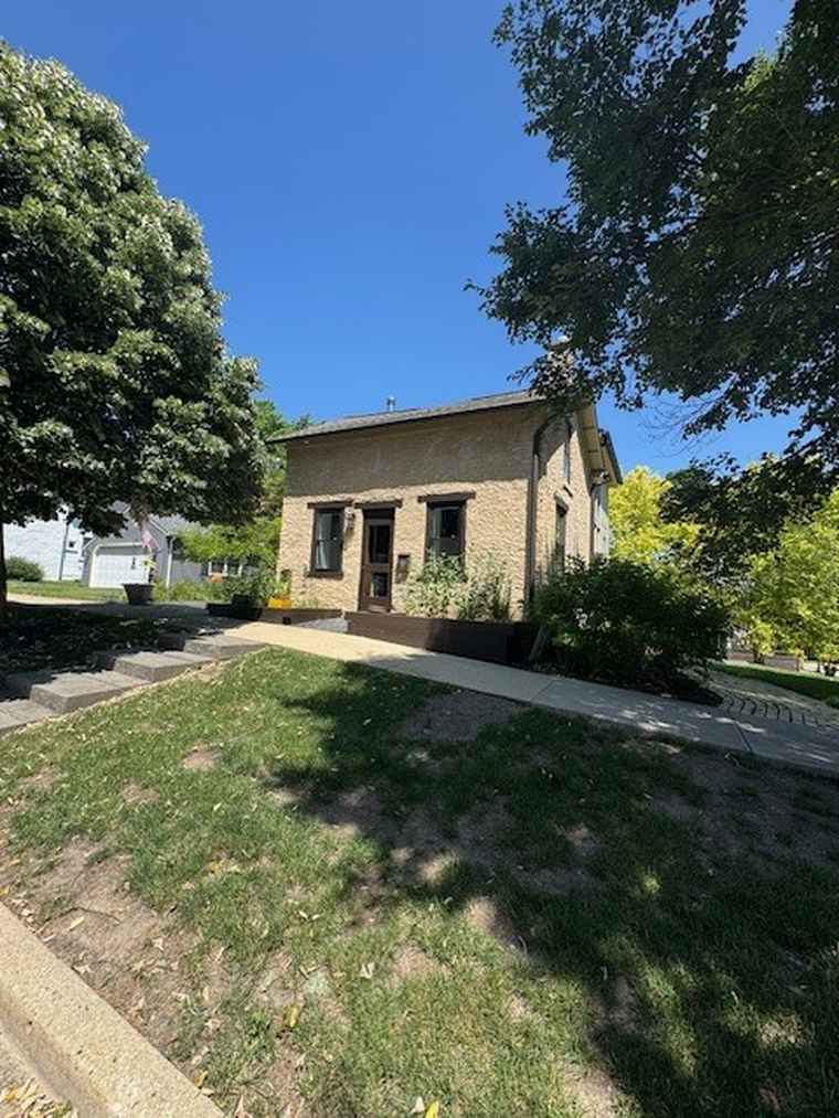 Photo of 606 Cedar St St. Charles, IL 60174