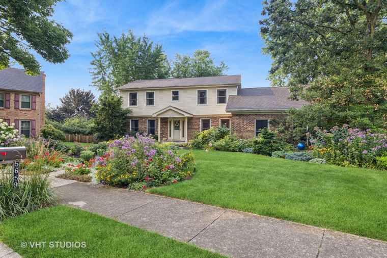 Photo of 5659 Cascade Dr Lisle, IL 60532