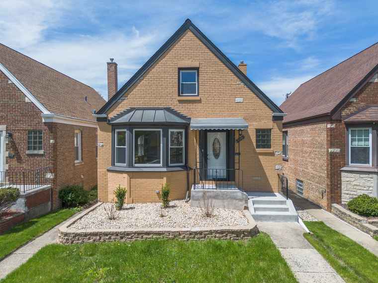 Photo of 2702 N 76th Ave Elmwood Park, IL 60707