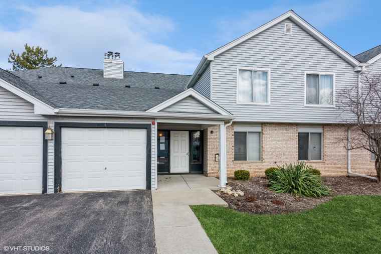 Photo of 7010 Brighton Ct #204 Woodridge, IL 60517