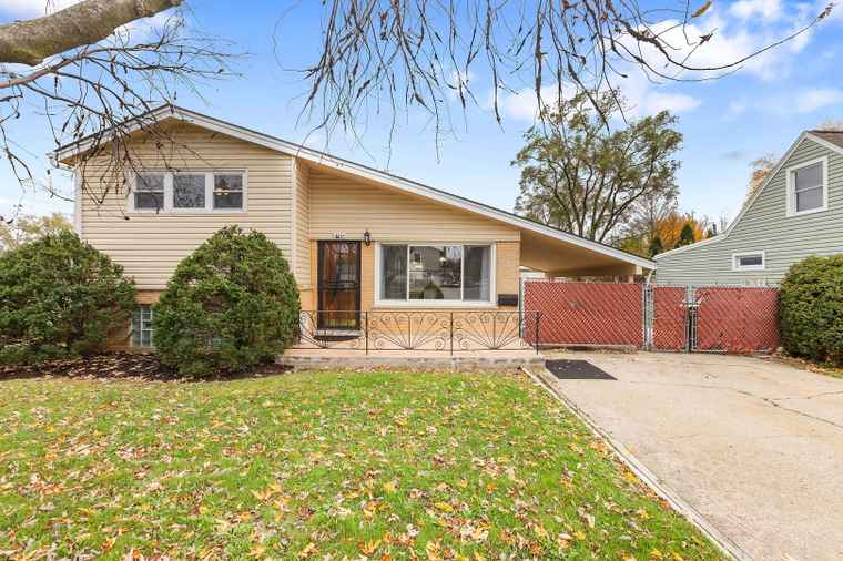 Photo of 9907 W Fullerton Ave Melrose Park, IL 60164