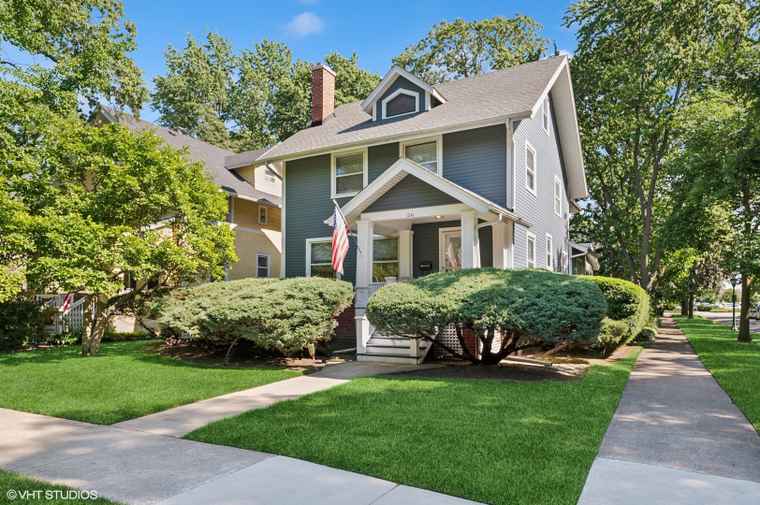 Photo of 1241 Forest Ave Wilmette, IL 60091