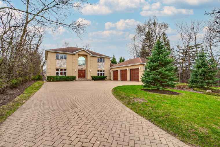 Photo of 440 Westley Rd Glencoe, IL 60022