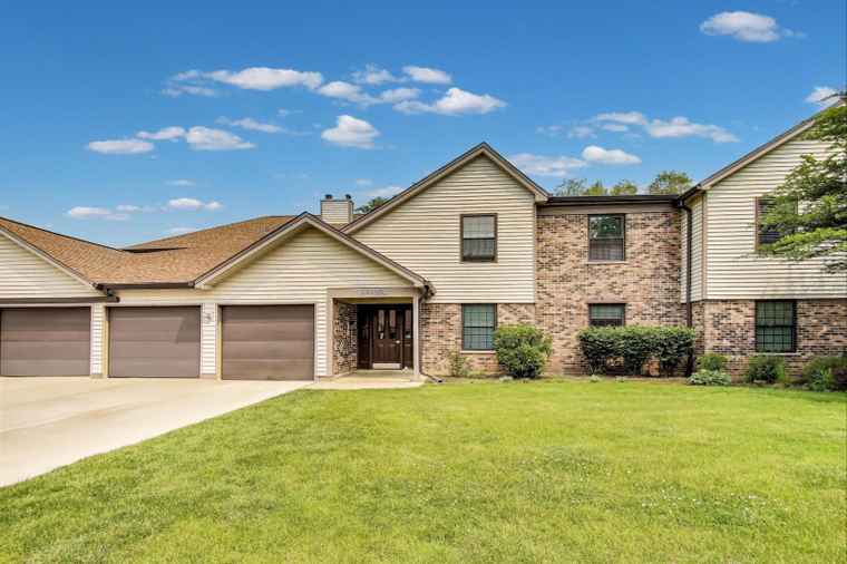 Photo of 738 Hapsfield Ln Unit 7A2 Buffalo Grove, IL 60089