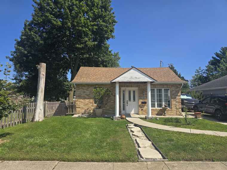Photo of 43 N Orchard Ave Waukegan, IL 60085