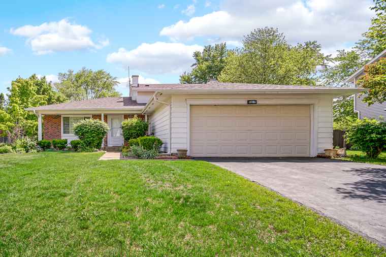 Photo of 3795 Whispering Trails Dr Hoffman Estates, IL 60192