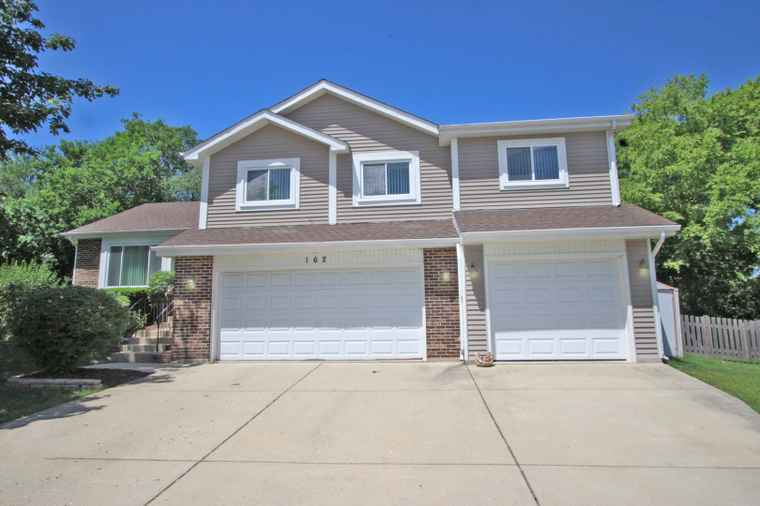 Photo of 162 Washo Ct Lake Zurich, IL 60047