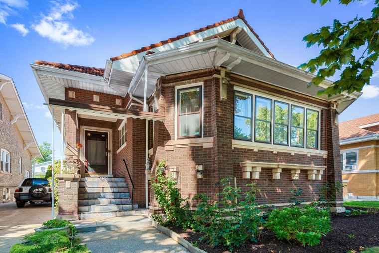 Photo of 1638 S Austin Blvd Cicero, IL 60804