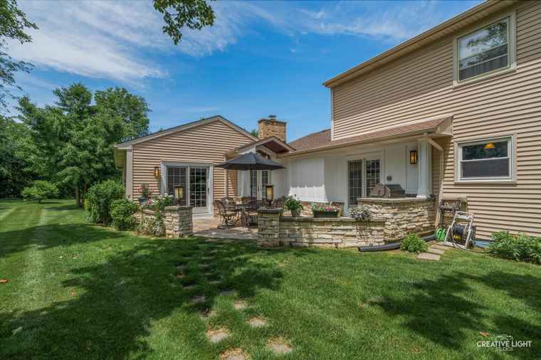 Photo of 635 Sylvan Pl Batavia, IL 60510