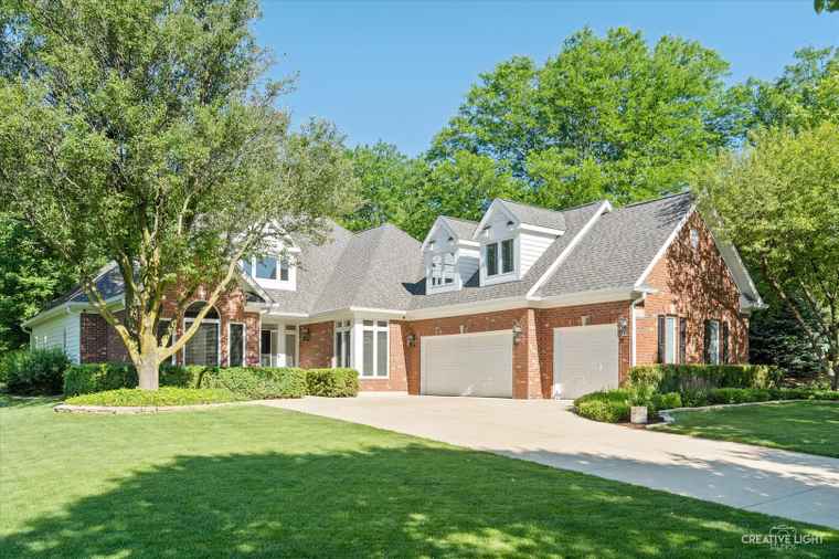 Photo of 4103 Clearwater Ln Naperville, IL 60564