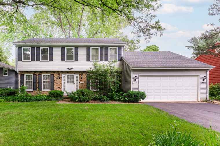 Photo of 1308 7th Ct St. Charles, IL 60174
