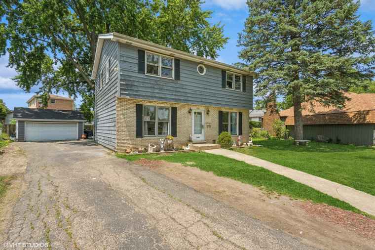 Photo of 852 Pamela Dr Bensenville, IL 60106