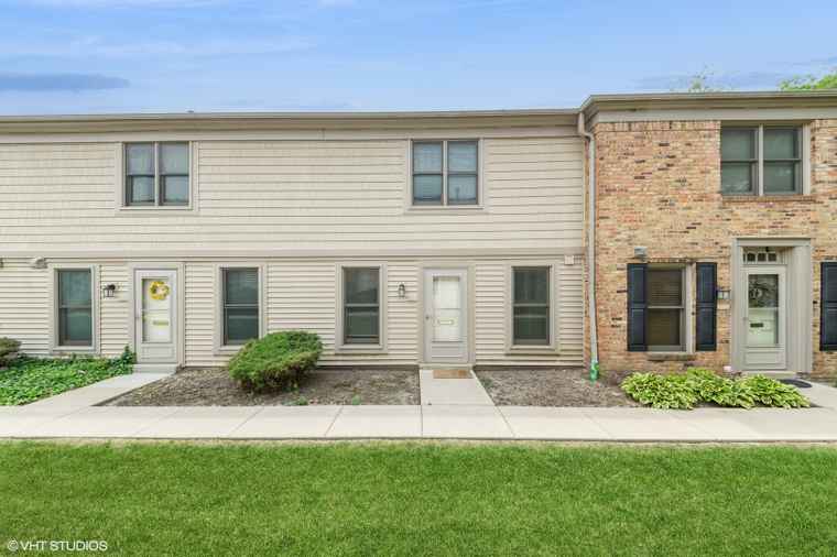 Photo of 1841 Sessions Walk Dr #1841 Hoffman Estates, IL 60169