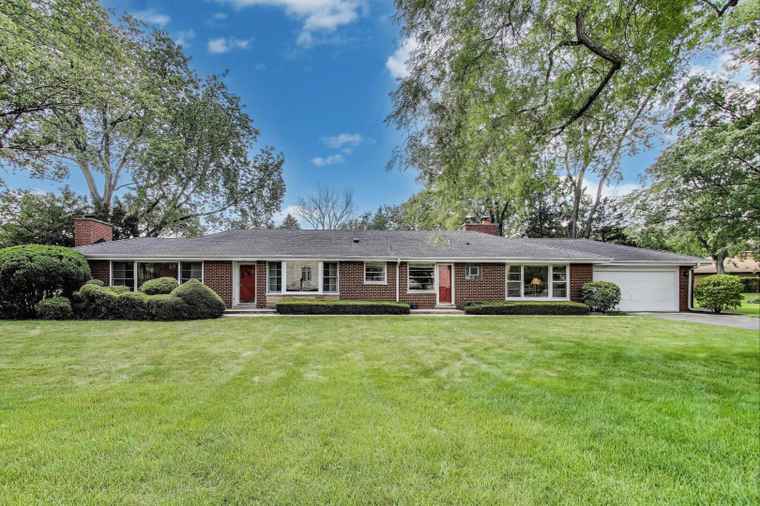 Photo of 2300 Landwehr Rd Northbrook, IL 60062