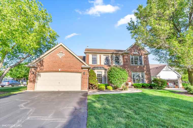 Photo of 1175 Oxford Ct Lake Zurich, IL 60047