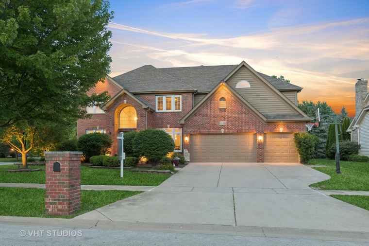 Photo of 3136 Kewanee Ln Naperville, IL 60564