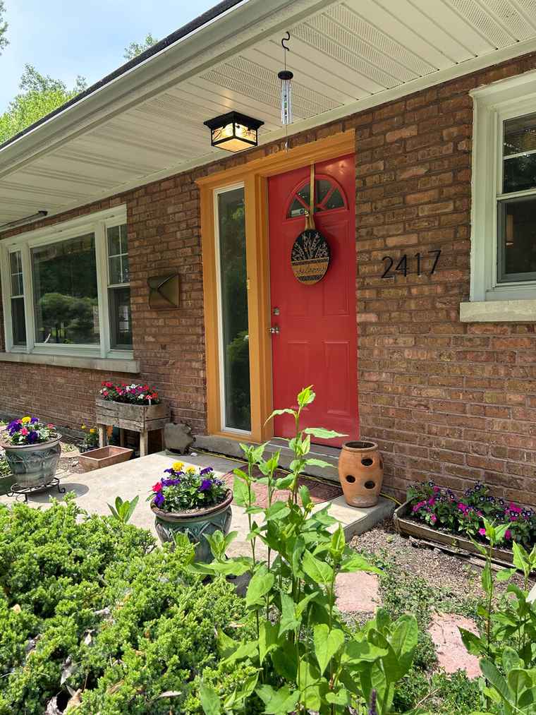Photo of 2417 Lyons St Evanston, IL 60201
