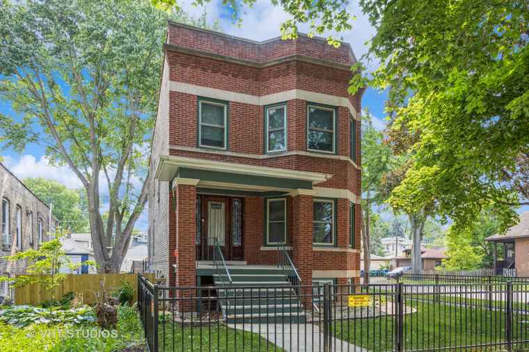 Photo of 1046 S Scoville Ave Oak Park, IL 60304