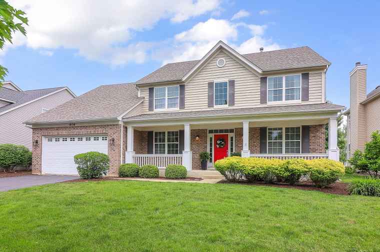 Photo of 606 Ebony Dr Oswego, IL 60543