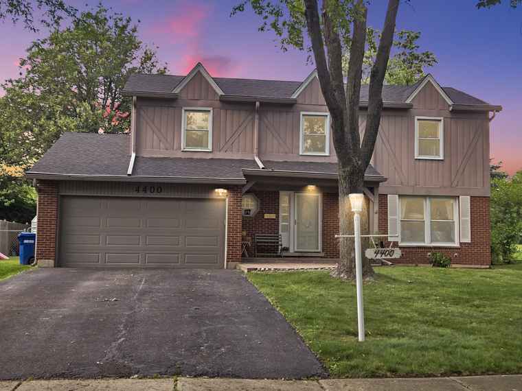 Photo of 4400 Waubansie Ln Lisle, IL 60532