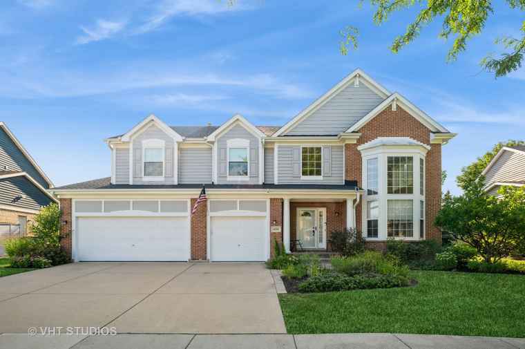 Photo of 1434 Maidstone Dr Vernon Hills, IL 60061