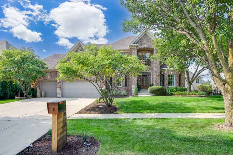 Photo of 2412 Spartina Ln Naperville, IL 60564