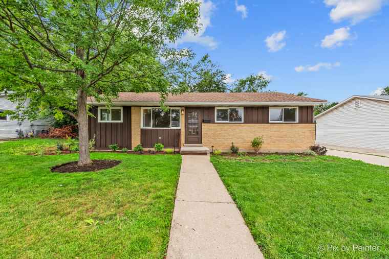 Photo of 1708 Keating St Glendale Heights, IL 60139
