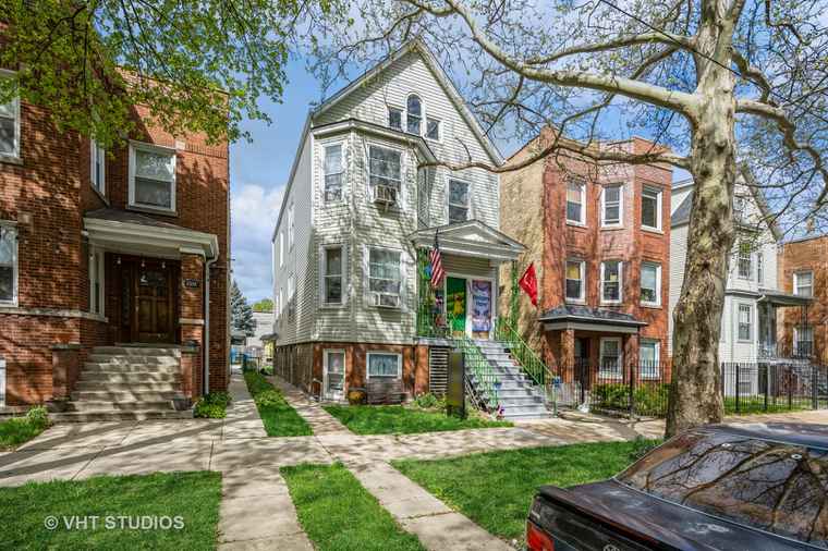 Photo of 2934 N Avers Ave Chicago, IL 60618