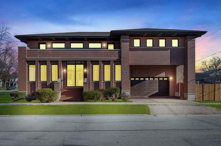 Photo of 6817 Church St Morton Grove, IL 60053