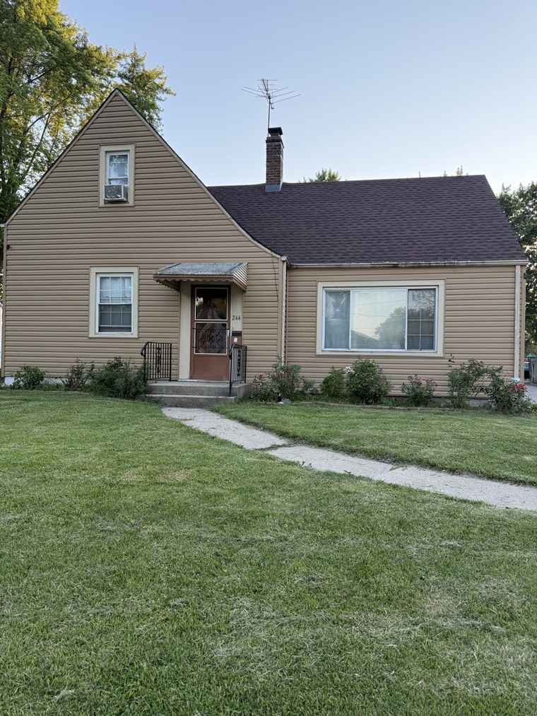 Photo of 244 S Mason St Bensenville, IL 60106