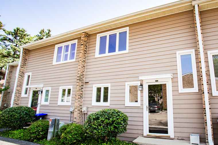 Photo of 590 Green Bay Rd Glencoe, IL 60022