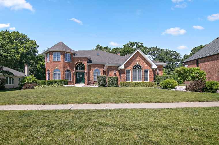 Photo of 12532 Suffield Dr Palos Park, IL 60464
