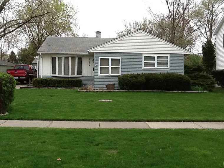Photo of 2404 Campbell St Rolling Meadows, IL 60008