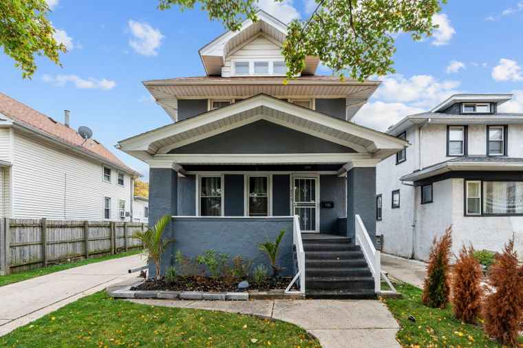 Photo of 606 S 2nd Ave Maywood, IL 60153