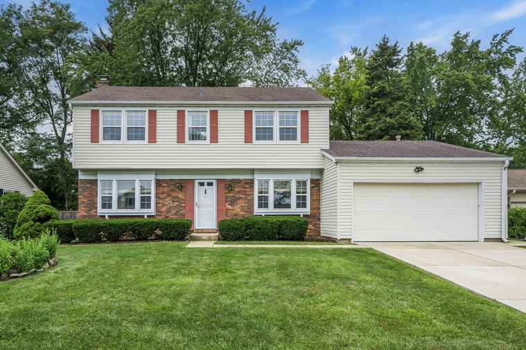 Photo of 751 Essington Ln Buffalo Grove, IL 60089