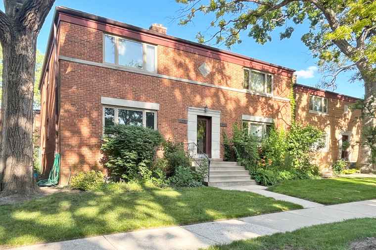 Photo of 423 Edgewood Pl #2 River Forest, IL 60305