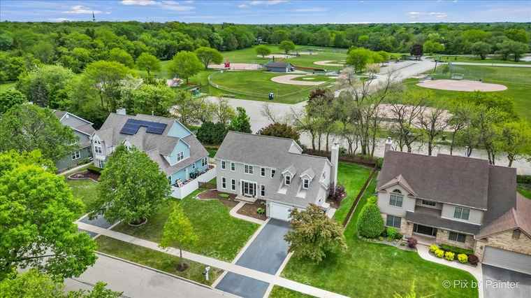 Photo of 200 Ambria Dr Mundelein, IL 60060