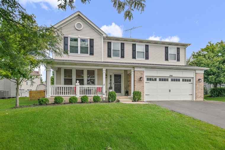 Photo of 590 Chesterfield Ln South Elgin, IL 60177