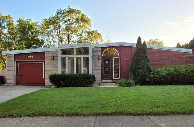 Photo of 864 Sumac Rd Highland Park, IL 60035