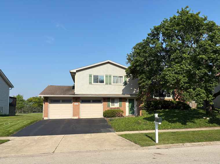 Photo of 1487 Kathleen Way Elk Grove Village, IL 60007