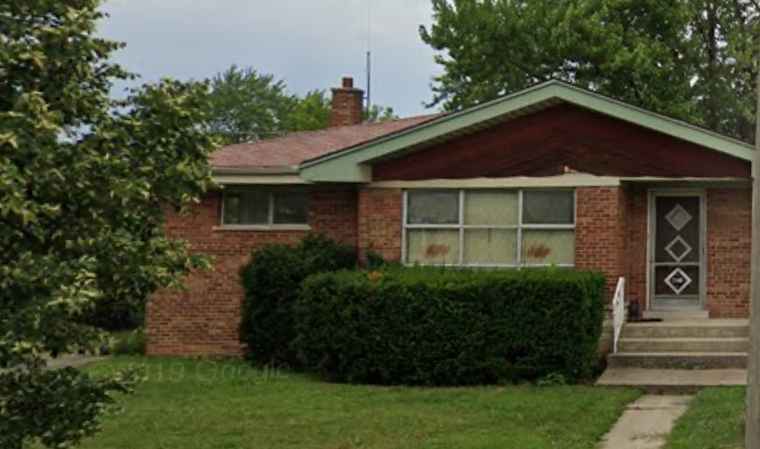 Photo of 7148 W Wright Ter Niles, IL 60714